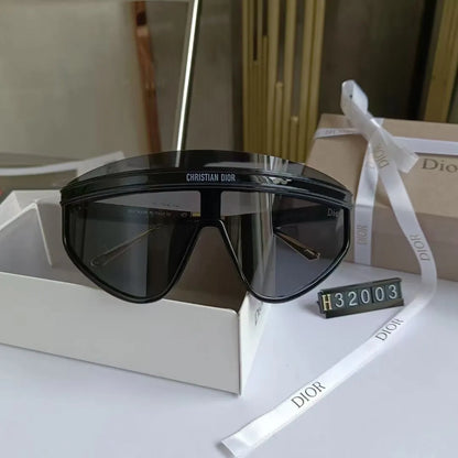 Oversized Watermark Sunglasses 832003